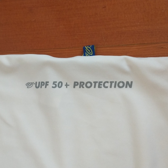 Bahamas UPF 50+ swimsuit rash guard - Picture 3 of 3